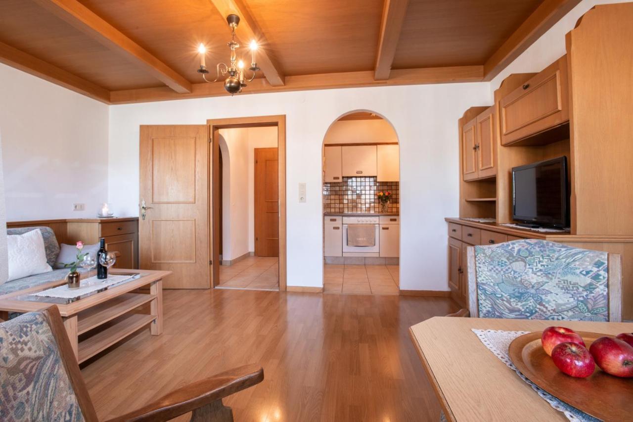 Gaestehaus Appartement Hoellwarth Stumm Kültér fotó