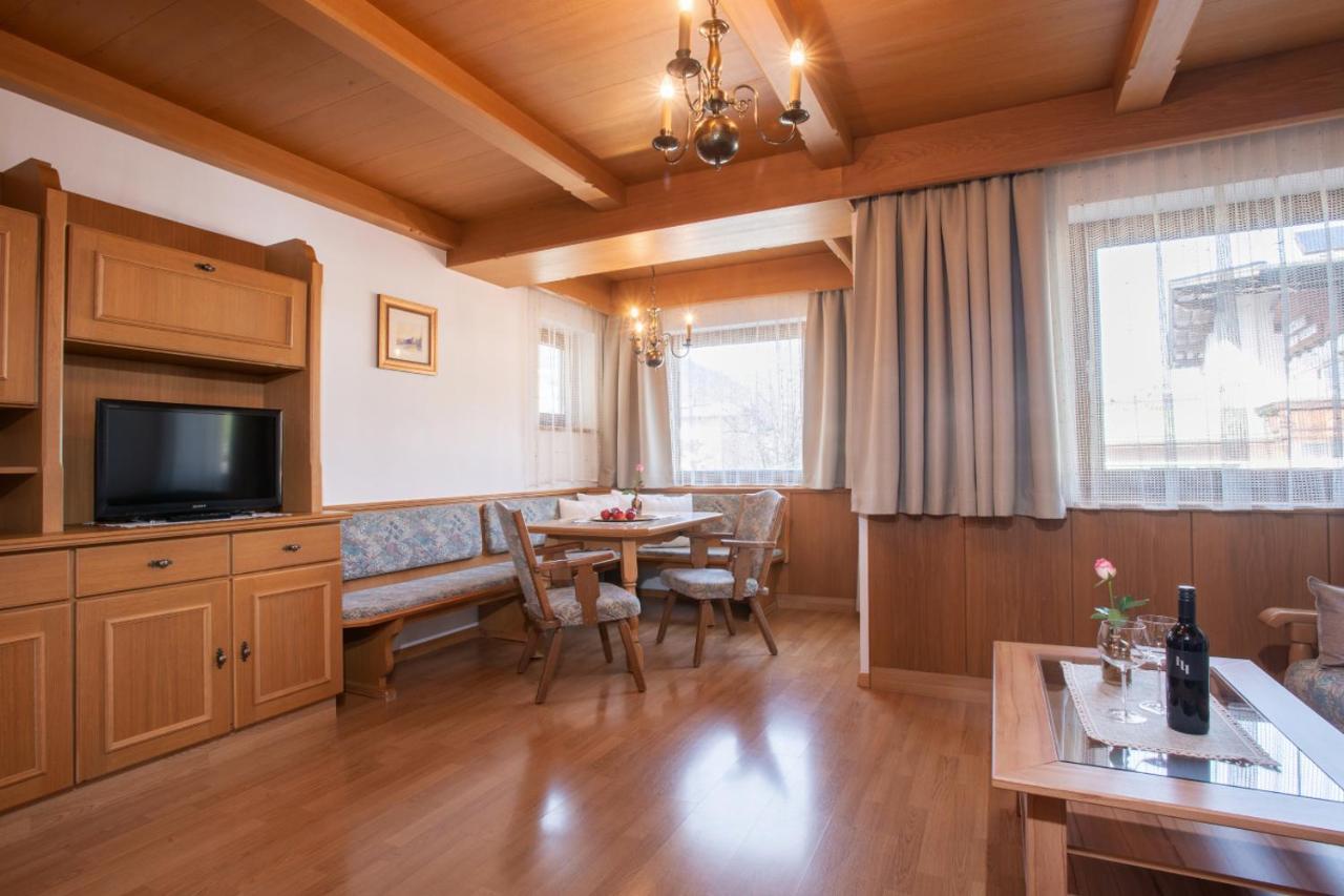 Gaestehaus Appartement Hoellwarth Stumm Kültér fotó