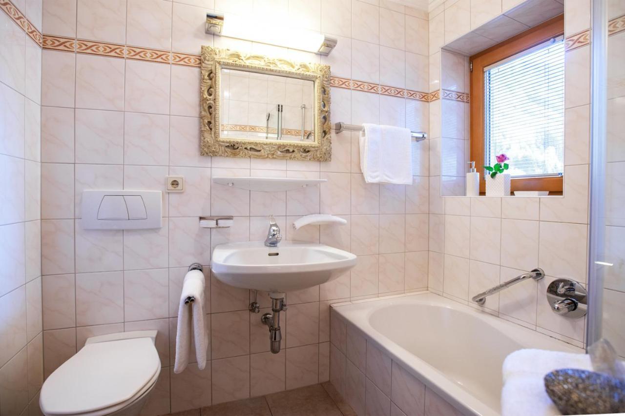 Gaestehaus Appartement Hoellwarth Stumm Kültér fotó